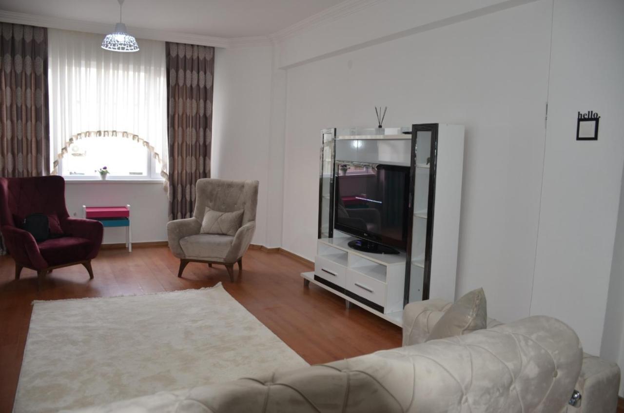 Appartement Cosy Et Tout Equipe Au Coeur D'Antalya Kültér fotó